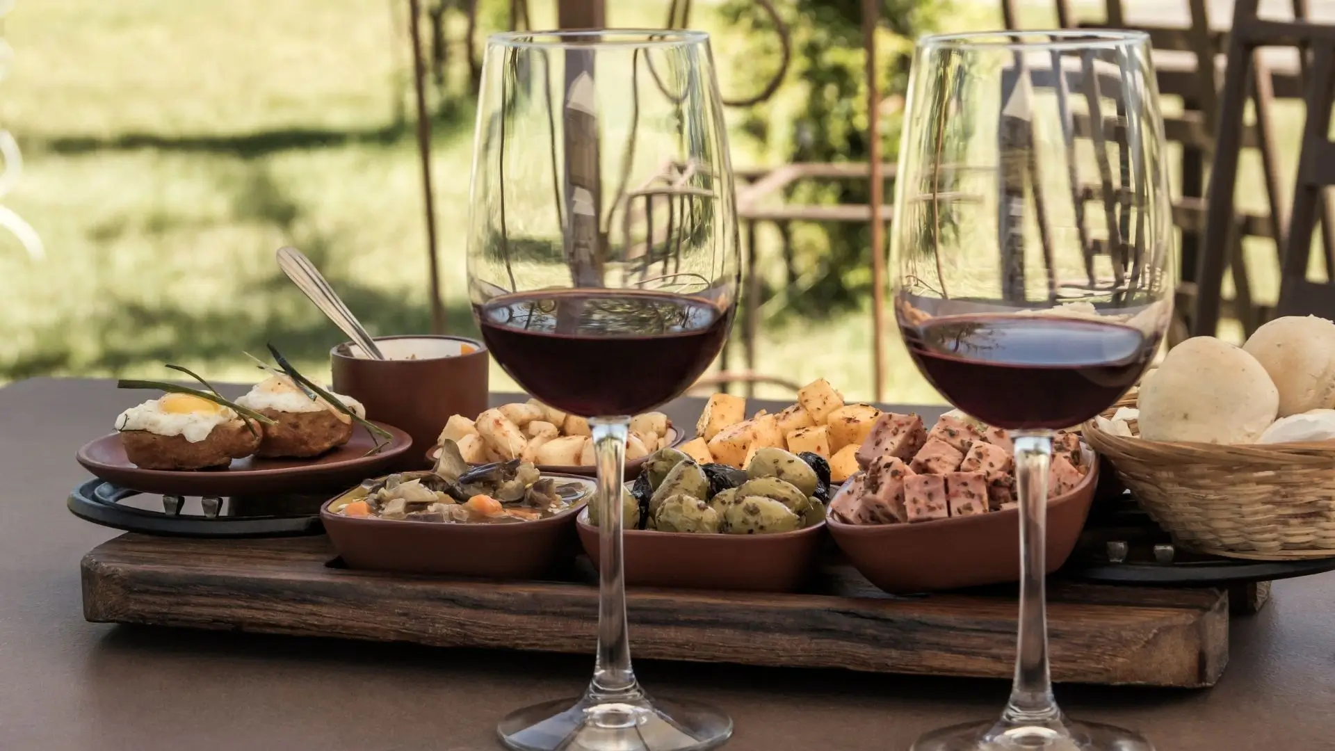 wine tasting